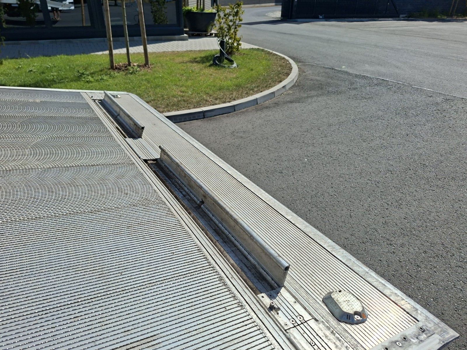 Fahrzeugabbildung Mitsubishi Canter 7 C 18 Koffer LBW Klima LED Rückfahrkam