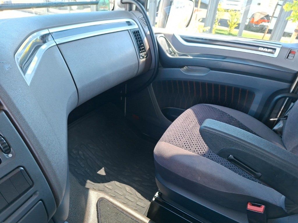 Fahrzeugabbildung DAF XF 530 SSC Intarder ACC LED