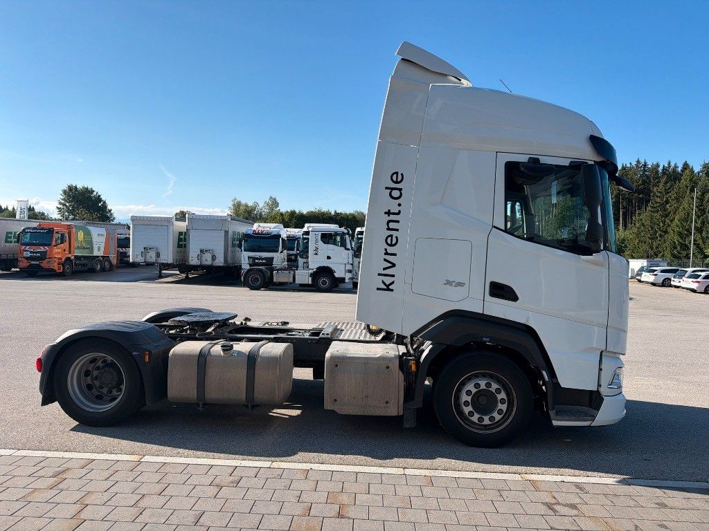 Fahrzeugabbildung DAF XF 530 Low Deck Intarder Standklima Smart 2 Tach