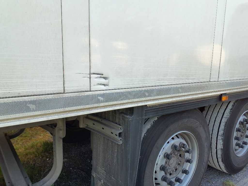 Fahrzeugabbildung Schmitz Cargobull SKO 24 Executive Doppelst. Lift Paletten Blumen