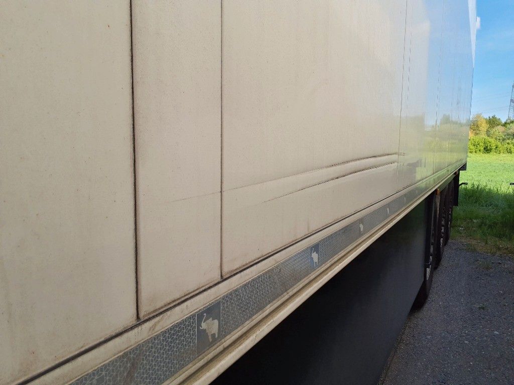 Fahrzeugabbildung Schmitz Cargobull SKO 24 Executive Doppelst. Lift Paletten Blumen