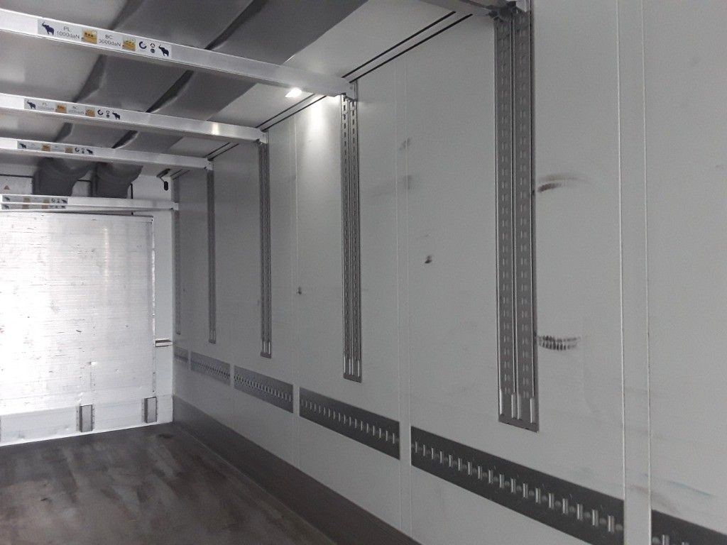 Fahrzeugabbildung Schmitz Cargobull SKO 24 Executive Doppelst. Lift Paletten Blumen