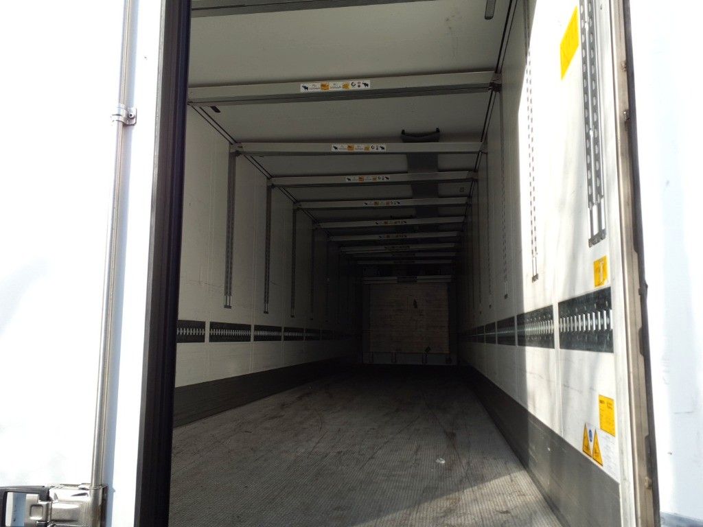 Fahrzeugabbildung Schmitz Cargobull SKO 24 Executive Doppelst. Lift Paletten Blumen