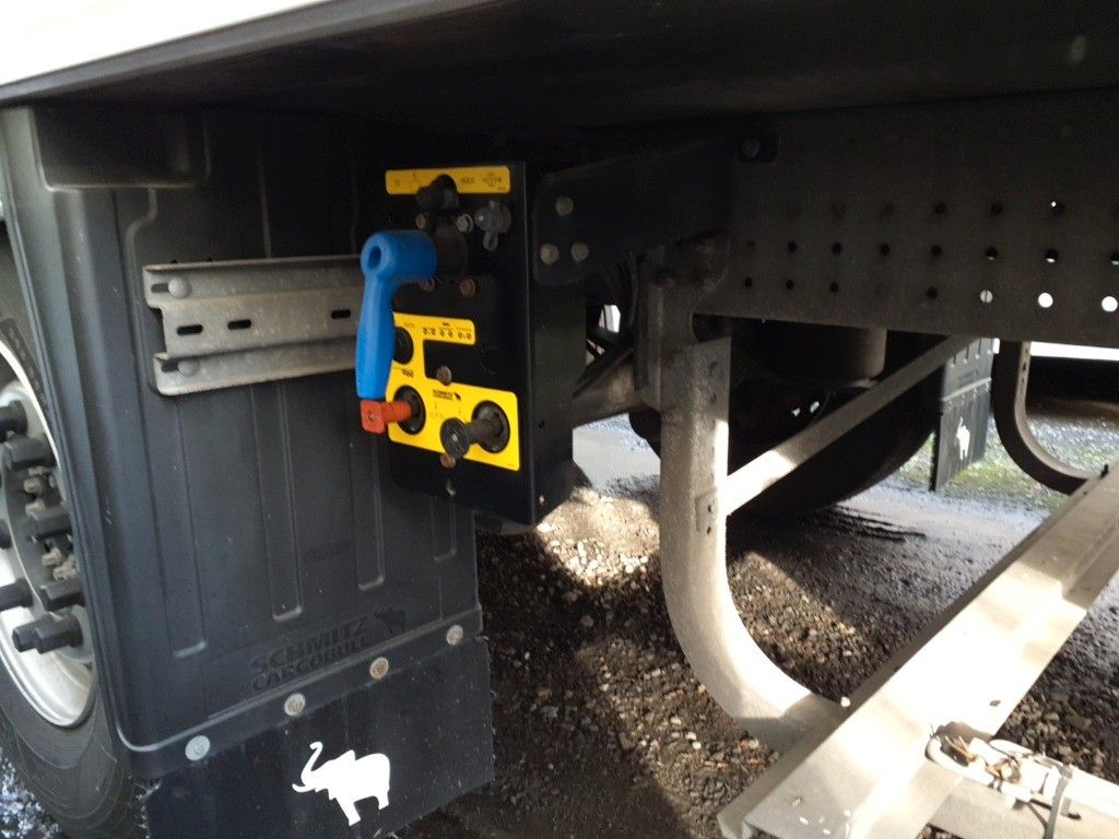 Fahrzeugabbildung Schmitz Cargobull SKO 24 Executive Doppelst. Lift Paletten Blumen