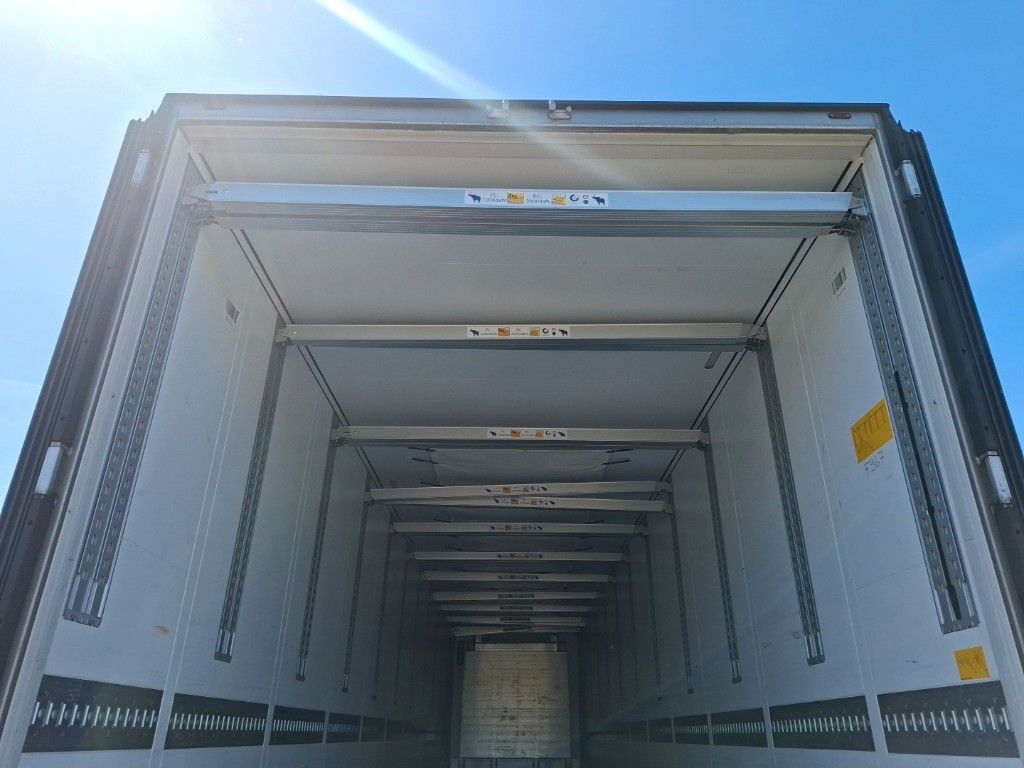 Fahrzeugabbildung Schmitz Cargobull SKO 24  FP 45 Carrier Pharma Doppelstock 2xLift