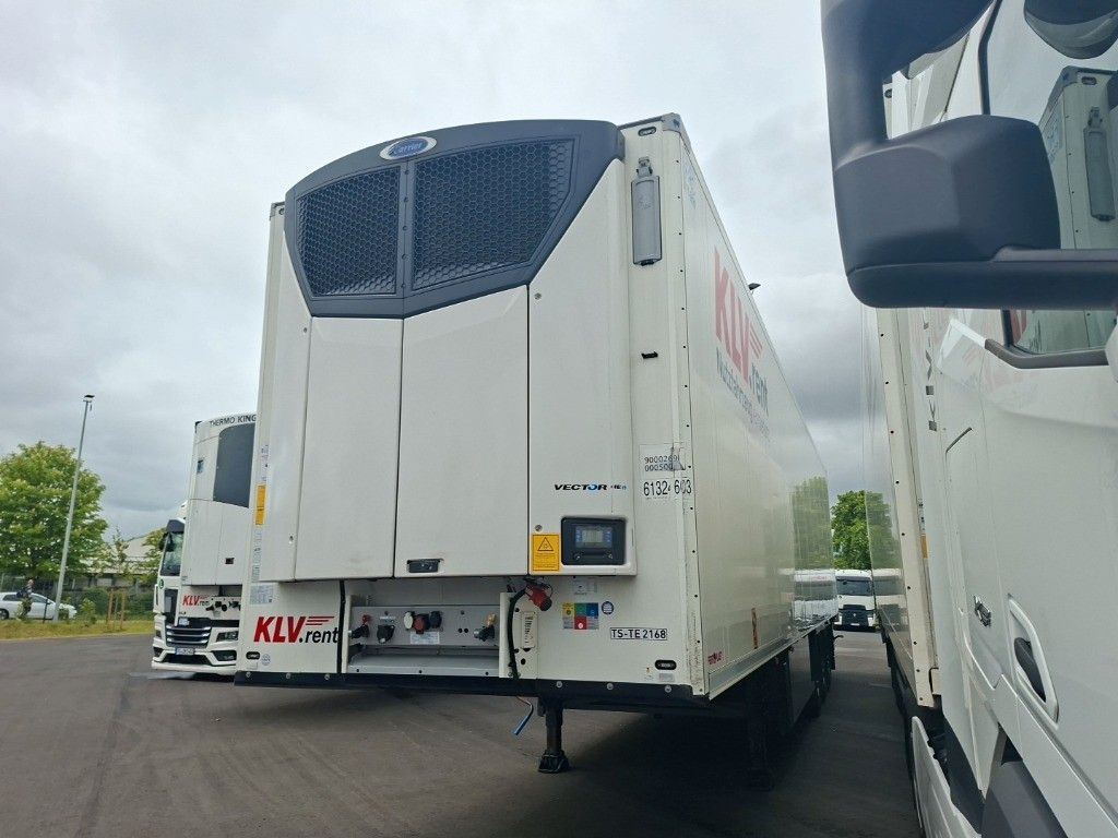 Schmitz Cargobull SKO 24  FP 45 Carrier Pharma Doppelstock 2xLift