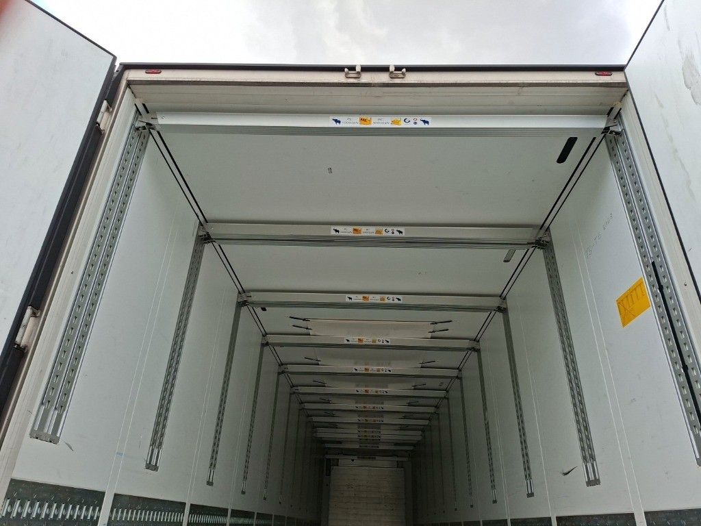 Fahrzeugabbildung Schmitz Cargobull SKO 24  FP 45 Carrier Pharma Doppelstock 2xLift