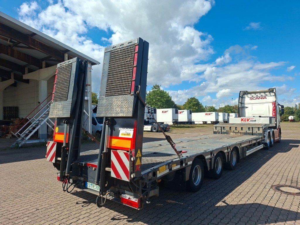 Kässbohrer K-SLS 3 hydr. Schwanenhals Hydr. Rampen