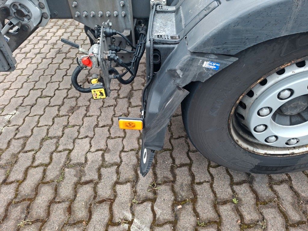 Fahrzeugabbildung Volvo FH 500 6x2 Multiwechsler I-Park Cool ACC ALM LED