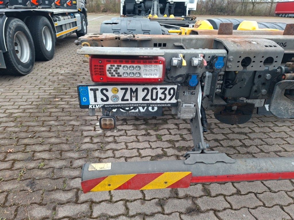 Fahrzeugabbildung Volvo FH 500 6x2 Multiwechsler I-Park Cool ACC ALM LED