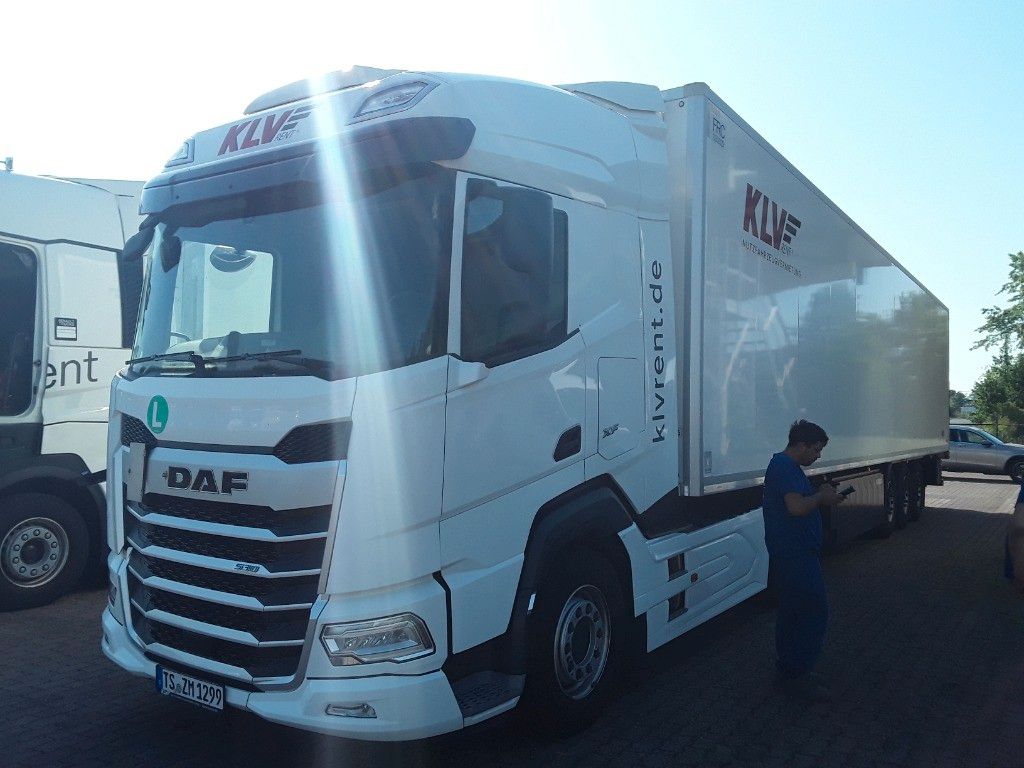 Fahrzeugabbildung DAF XF 530 FT  Intarder Standklima ACC 2 x Tank