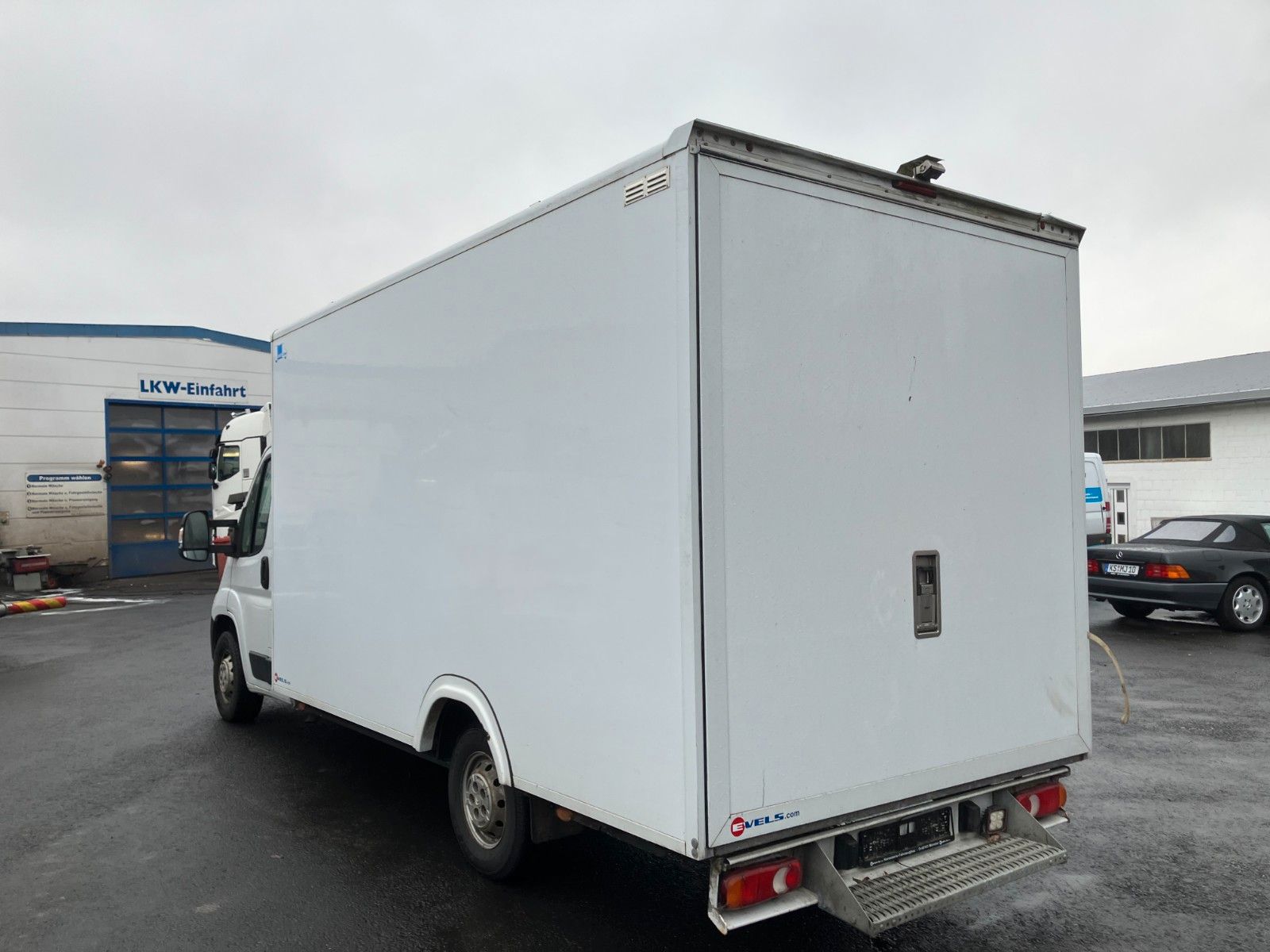 Fahrzeugabbildung Citroën Jumper 35 Koffer Rampe BÄKO