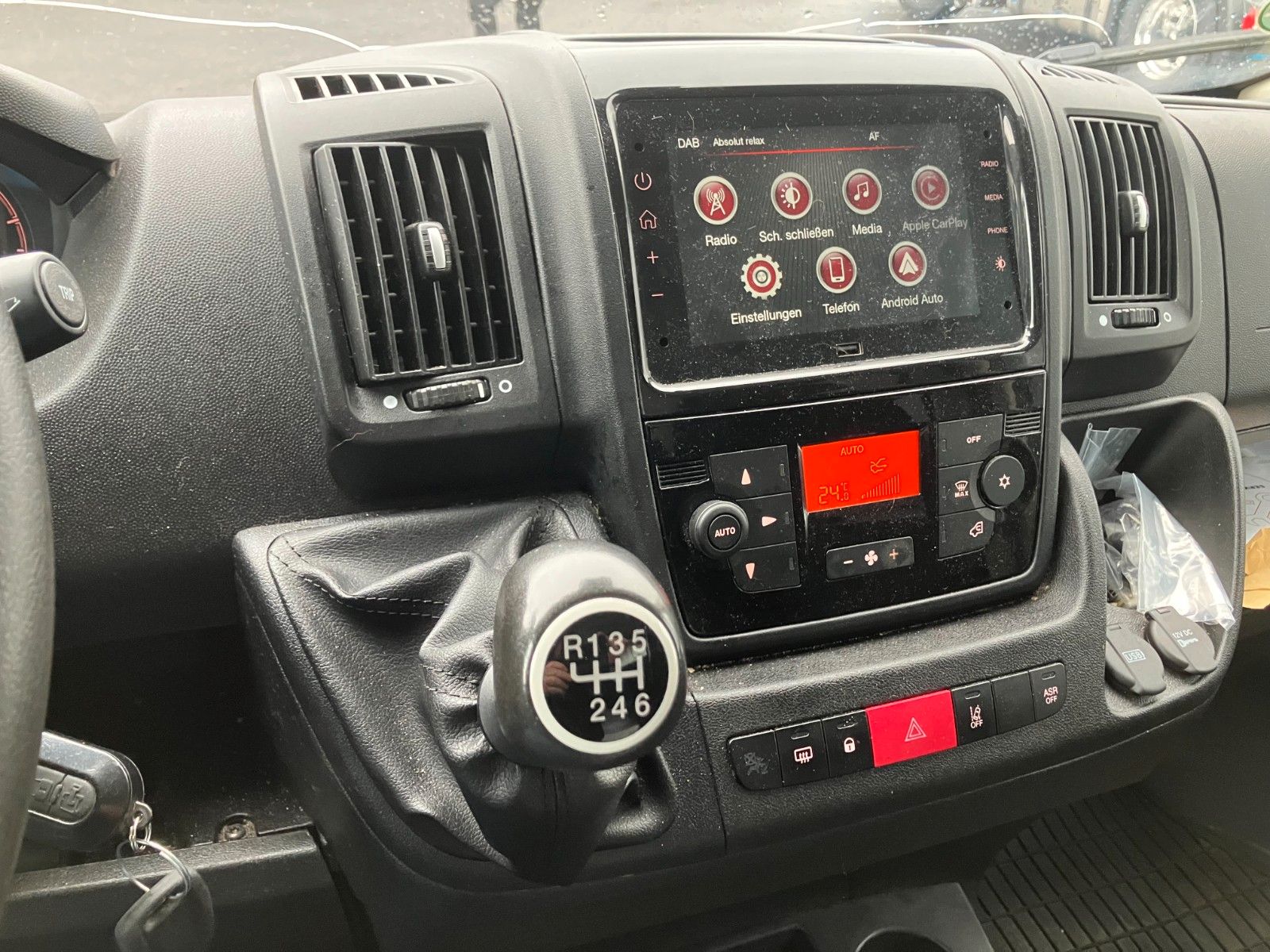 Fahrzeugabbildung Citroën Jumper 35 Koffer Rampe BÄKO