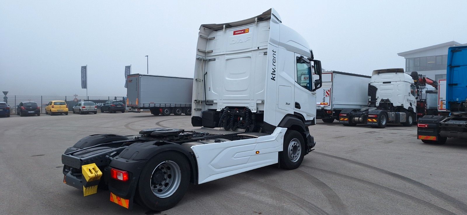 Fahrzeugabbildung DAF XG 530 Intarder Standklima ACC LED