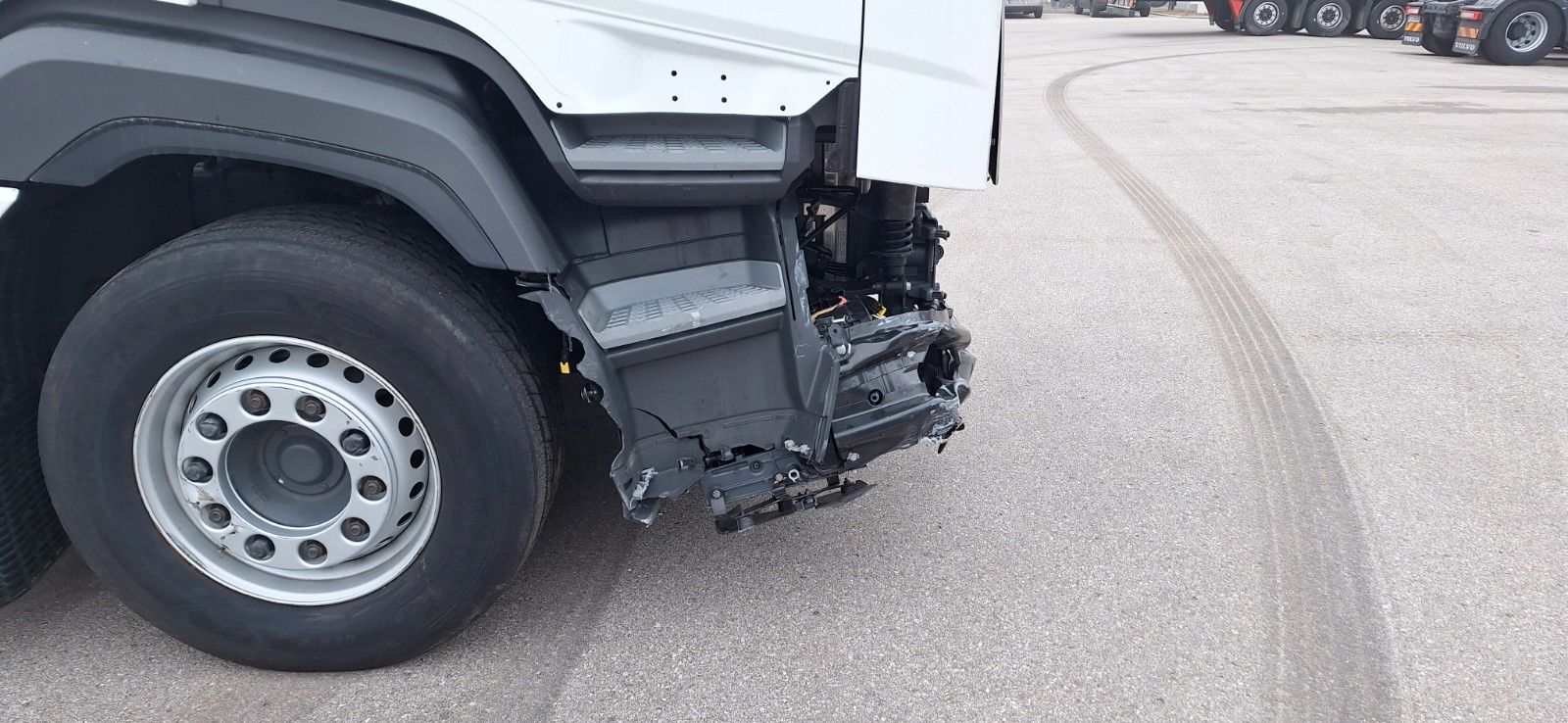 Fahrzeugabbildung DAF XG 530 Intarder Standklima ACC LED