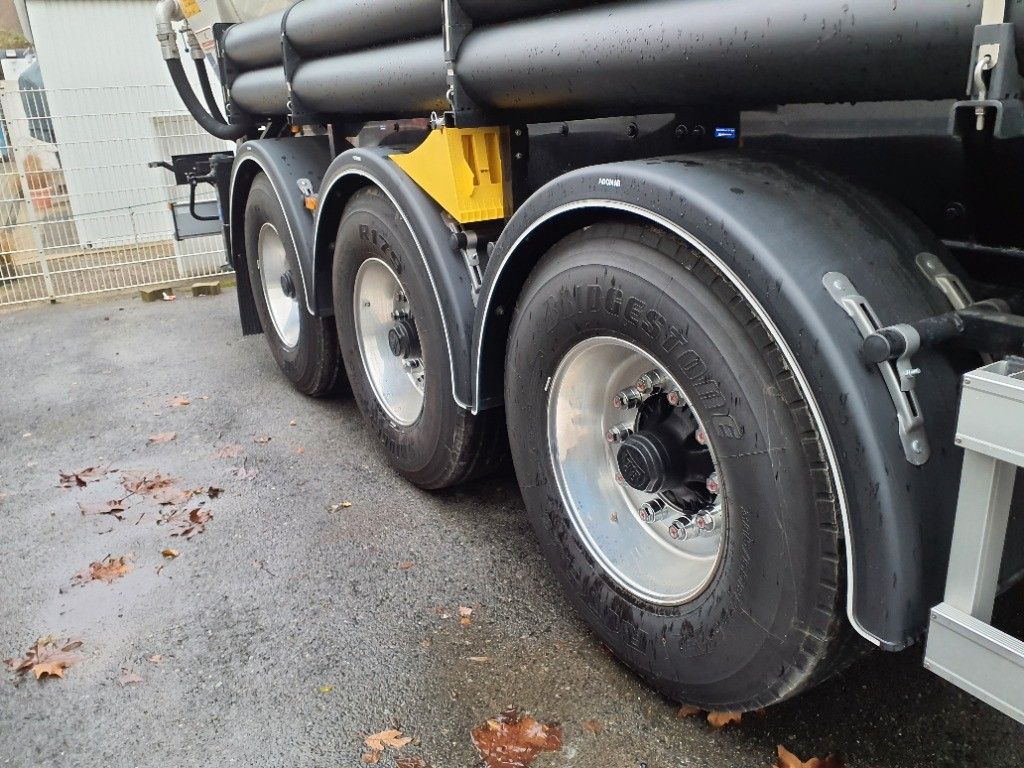 Fahrzeugabbildung Kässbohrer SSK 60 m3 ADR Kippsilo