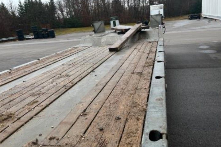 Fahrzeugabbildung Fliegl VTS-S 400 4 Achs Tieflader hydr. Rampen