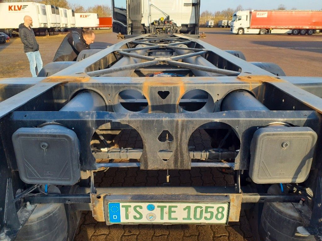 Fahrzeugabbildung Kögel Port Tank Chassis 20" ADR FL AT  SAF