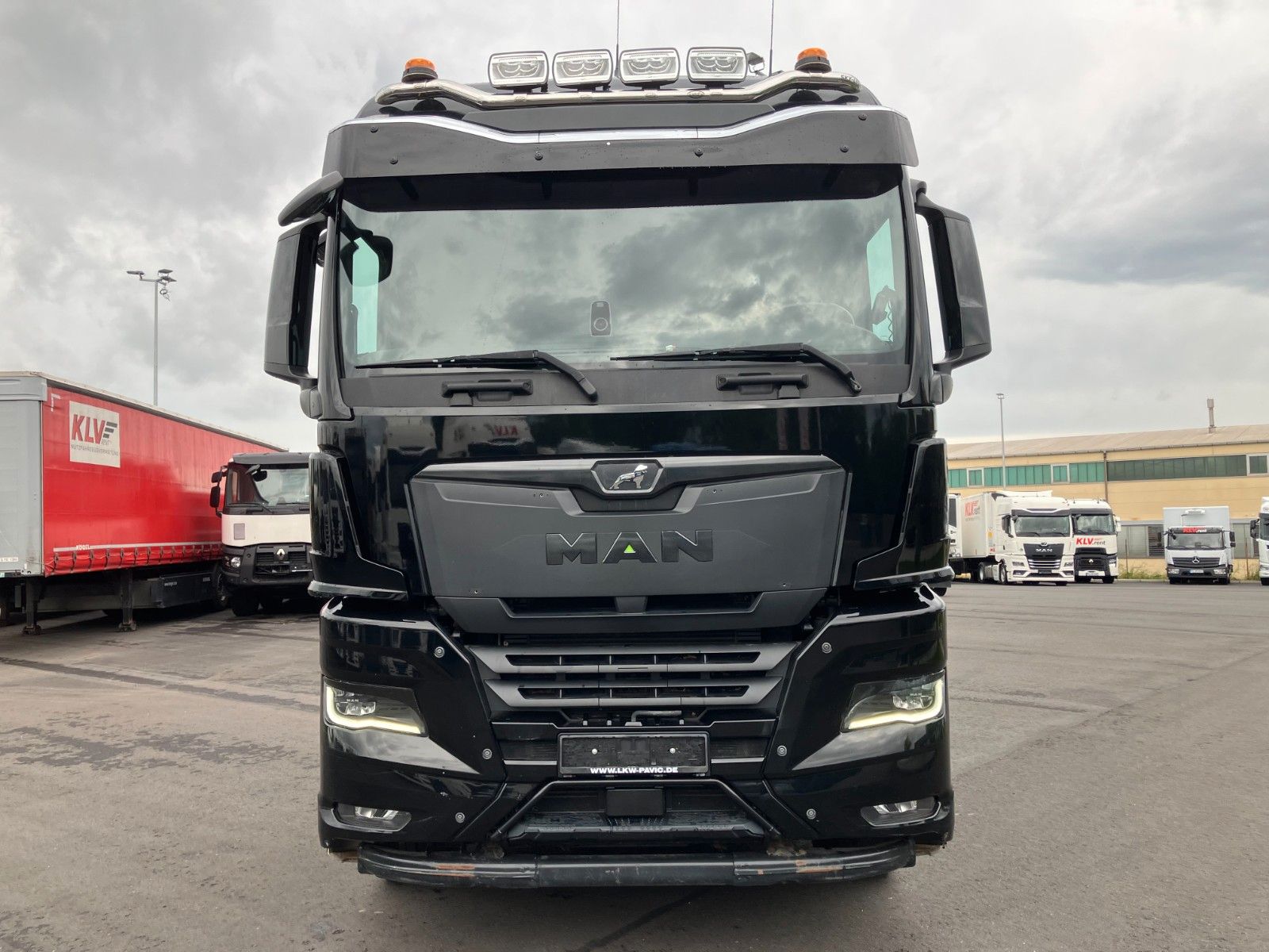 Fahrzeugabbildung MAN TGX 33.510 BL 6x4 Kurzholz Epsilon Q150Z96