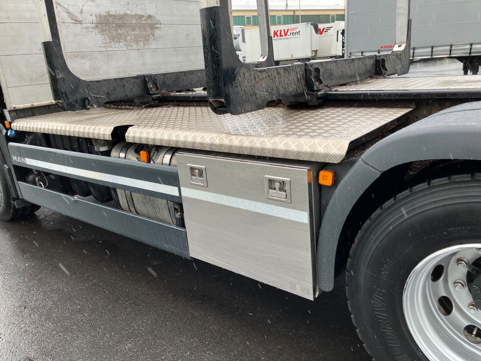 Fahrzeugabbildung MAN TGX 33.520 BL 6x4 Kurzholz Epsilon Q150Z96