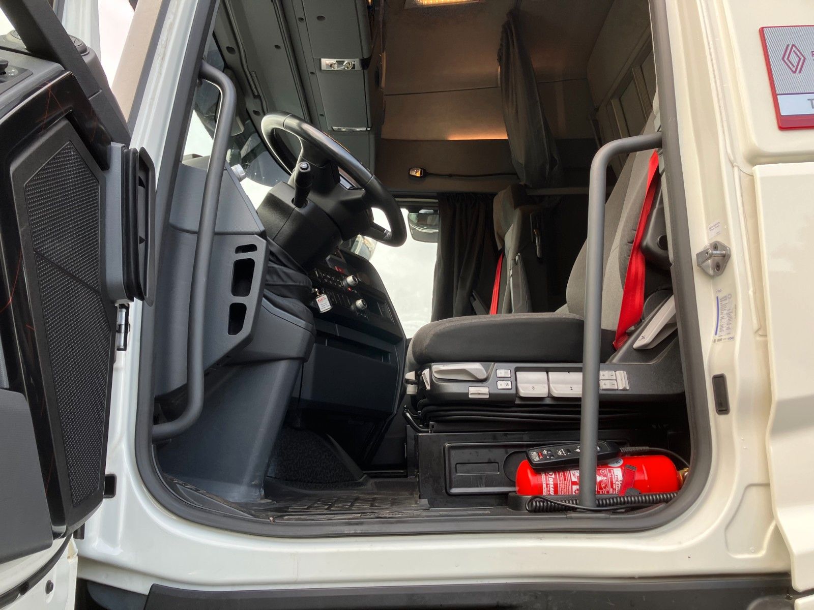 Fahrzeugabbildung Renault T 480 LL HIGH Retarder Standklima kein TC