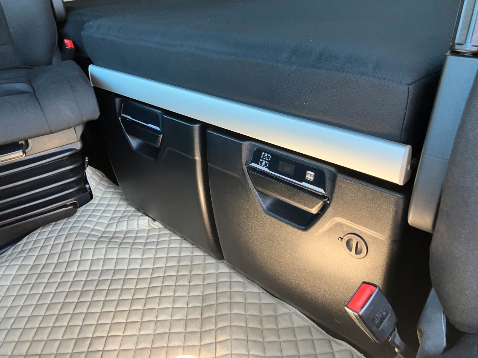 Fahrzeugabbildung Iveco S-WAY 490 Low Liner Intarder Hubsattelkupplung