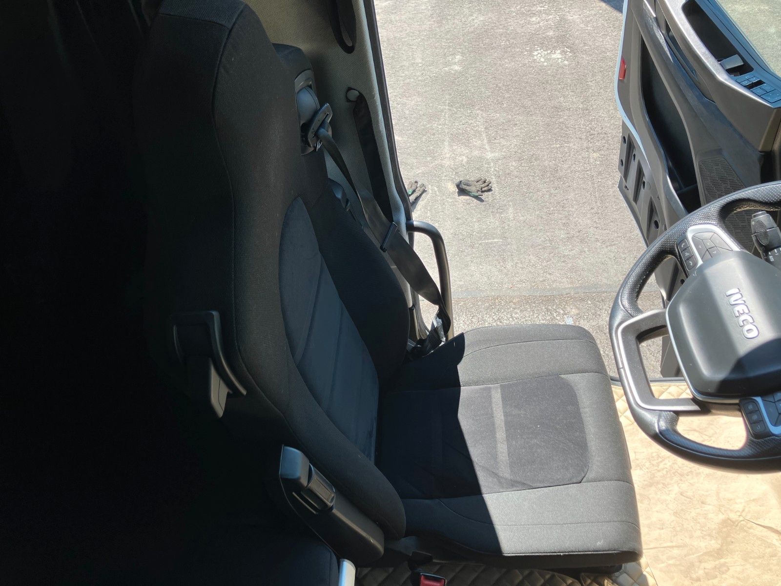 Fahrzeugabbildung Iveco S-WAY 490 Low Liner Intarder Hubsattelkupplung