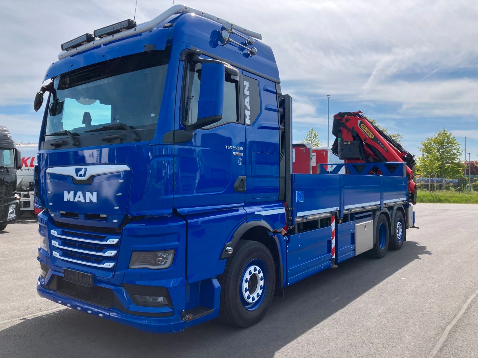 Fahrzeugabbildung MAN TGX 26.510 6x2 Kran PK 37.002 TEC 7 JiB