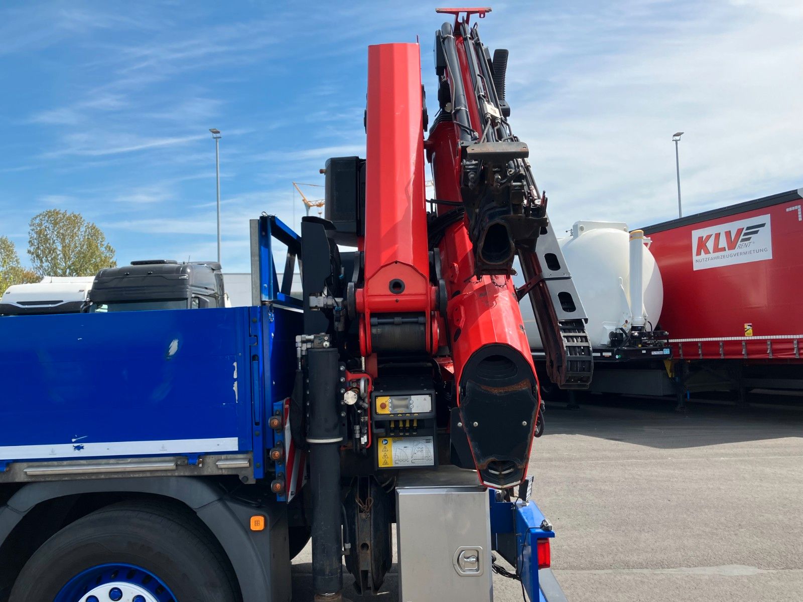 Fahrzeugabbildung MAN TGX 26.510 6x2 Kran PK 37.002 TEC 7 JiB