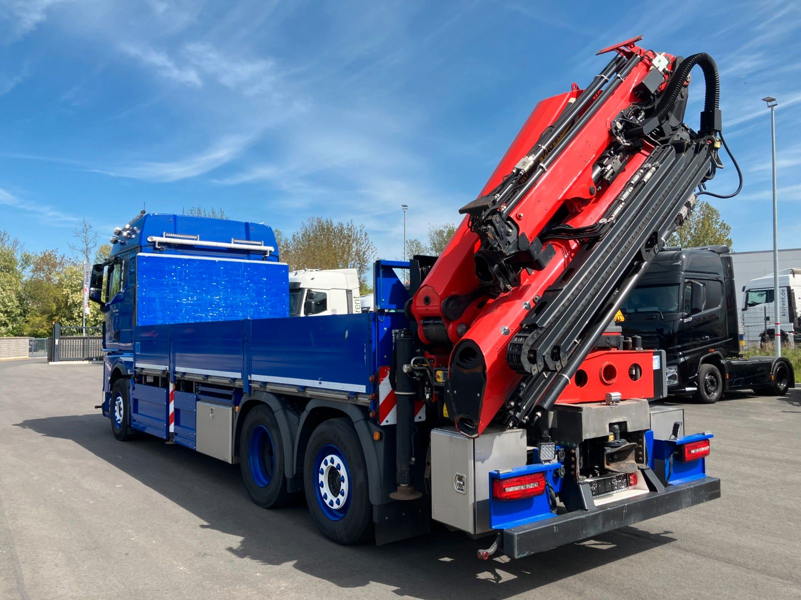 Fahrzeugabbildung MAN TGX 26.510 6x2 Kran PK 37.002 TEC 7 JiB
