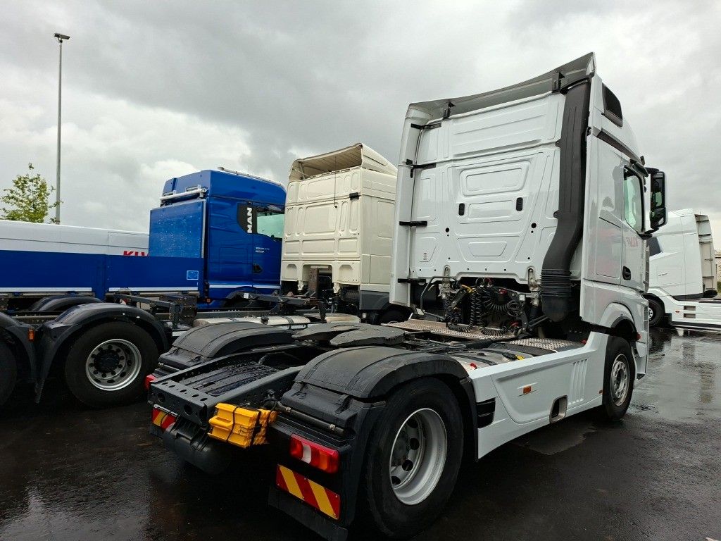 Fahrzeugabbildung Mercedes-Benz Actros 1851 Actros  BigSpace Retarder Standklima