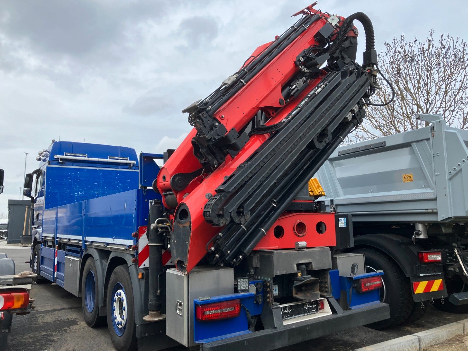 Fahrzeugabbildung MAN TGX 26.510 6x2 Kran PK 37.002 TEC 7 JiB