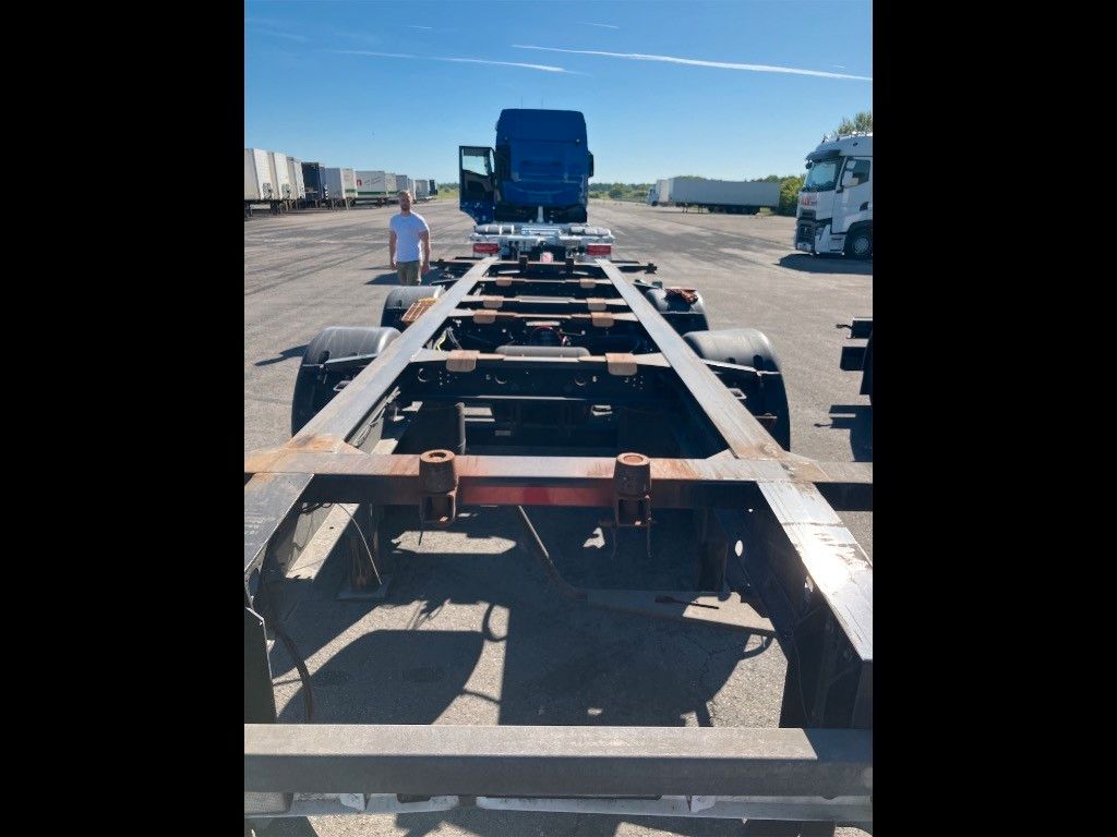 Fahrzeugabbildung Krone ZZW 18 Tandem BDF-Midi  Box Carrier