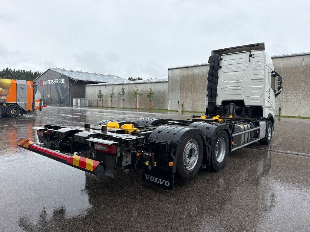 Fahrzeugabbildung Volvo FH 500 6x2 Multiwechsler I-Park Cool ACC ALM LED