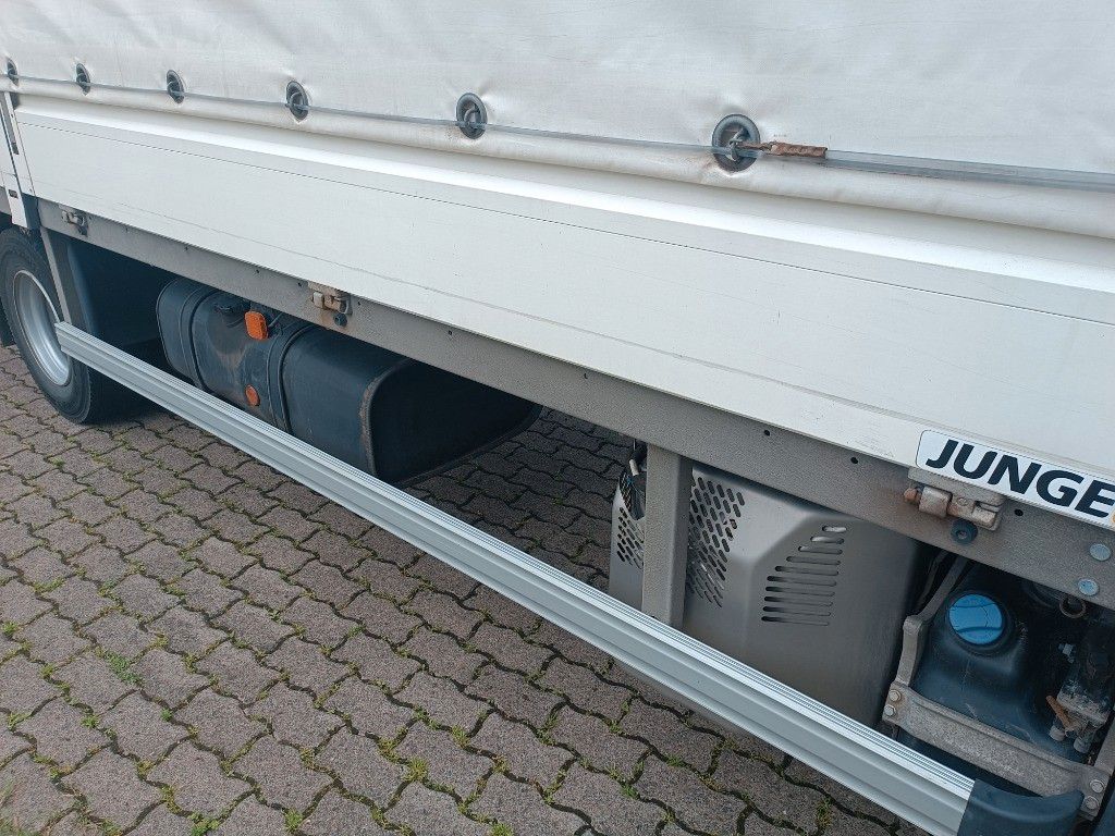Fahrzeugabbildung MAN TGL 8.190 BL Plane LBW  AHK Automatik
