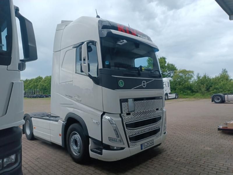 Fahrzeugabbildung Volvo FH 500 Globe XL, I-Park Cool, I-See, LED