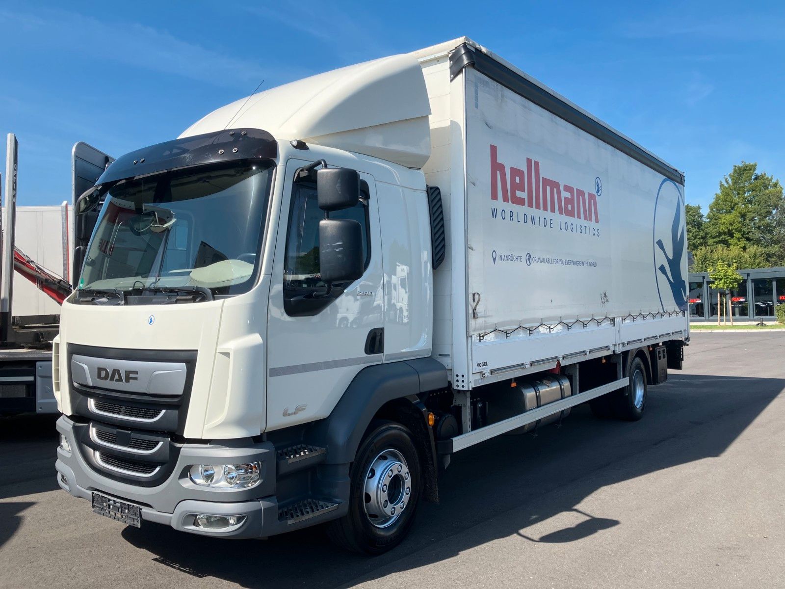Fahrzeugabbildung DAF LF 16.290 Fernhaus Schiebeplane LBW AHK Edscha