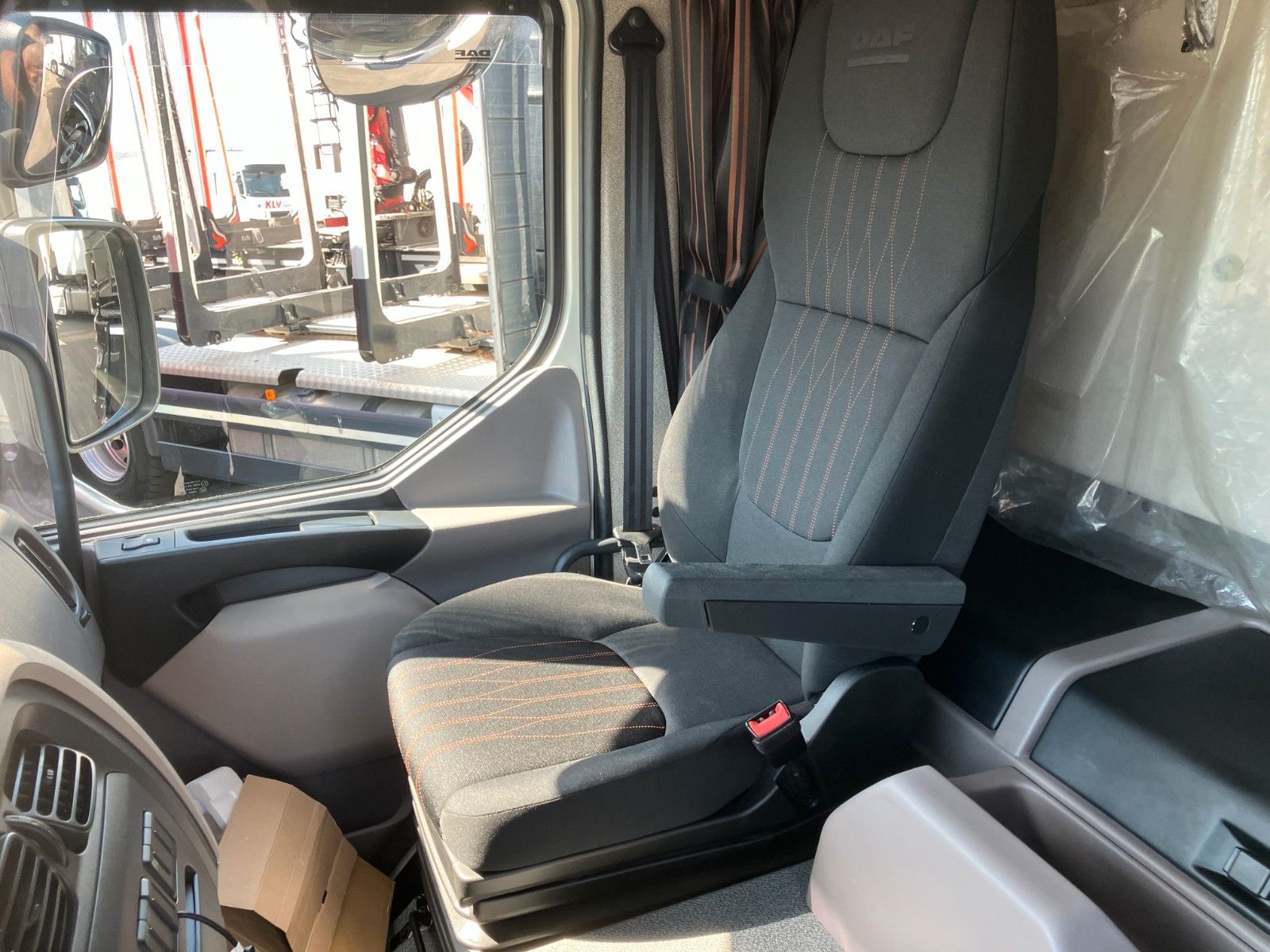 Fahrzeugabbildung DAF LF 16.290 Fernhaus Schiebeplane LBW AHK Edscha