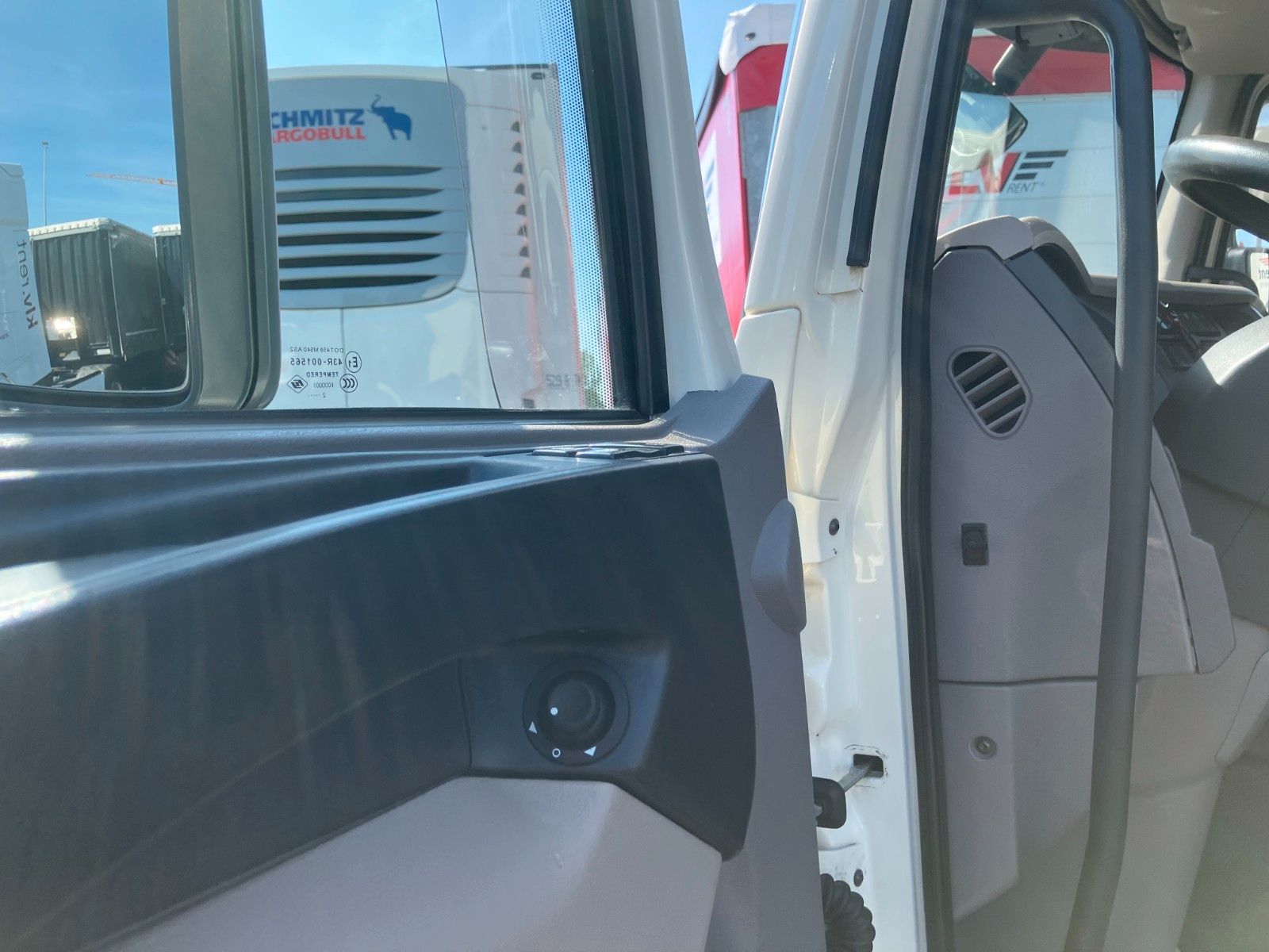 Fahrzeugabbildung DAF LF 16.290 Fernhaus Schiebeplane LBW AHK Edscha