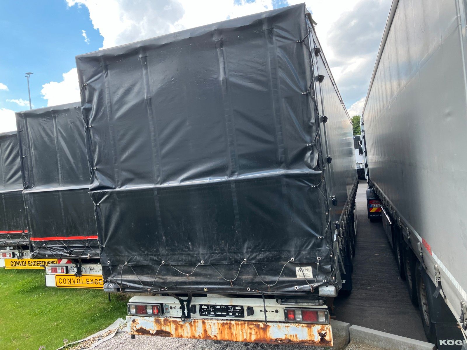 Fahrzeugabbildung Krone SDR 27 verbreiterbar Schwedenrungen Liftachse