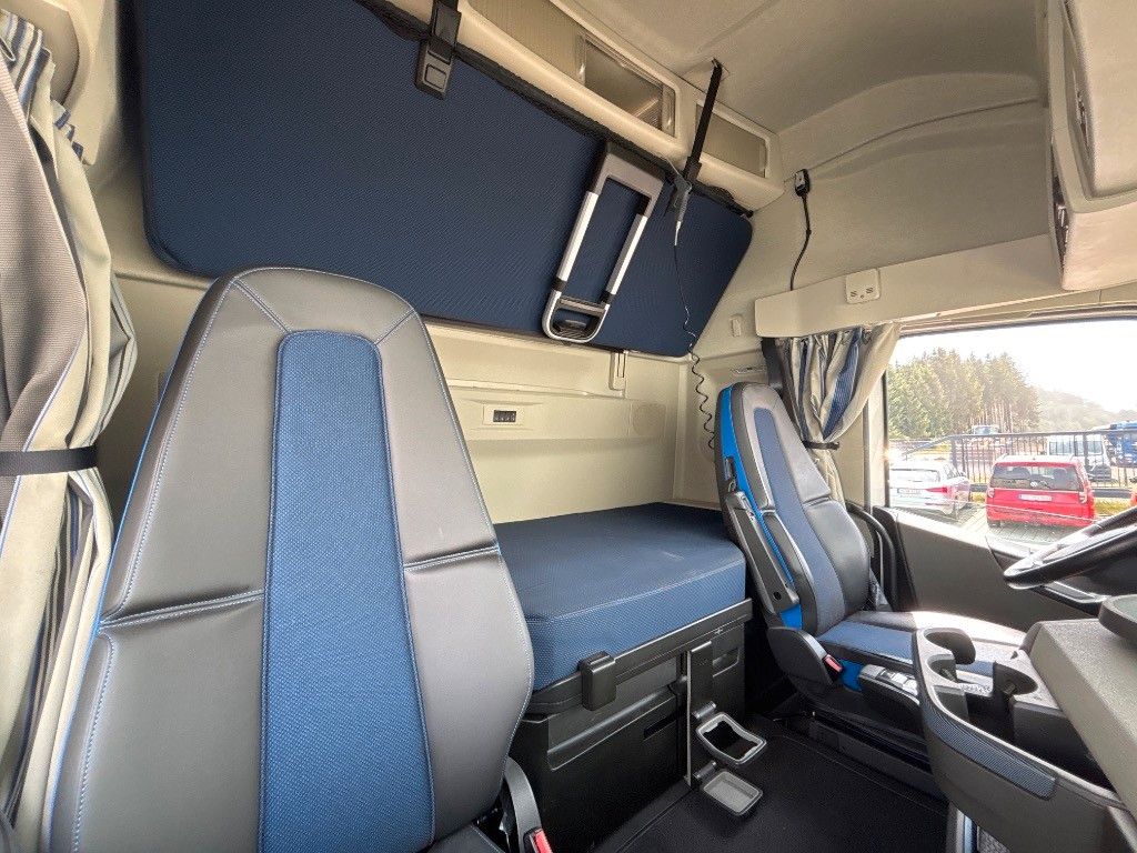 Fahrzeugabbildung Volvo FH 500 Globe XL, I-Park Cool, I-See, LED