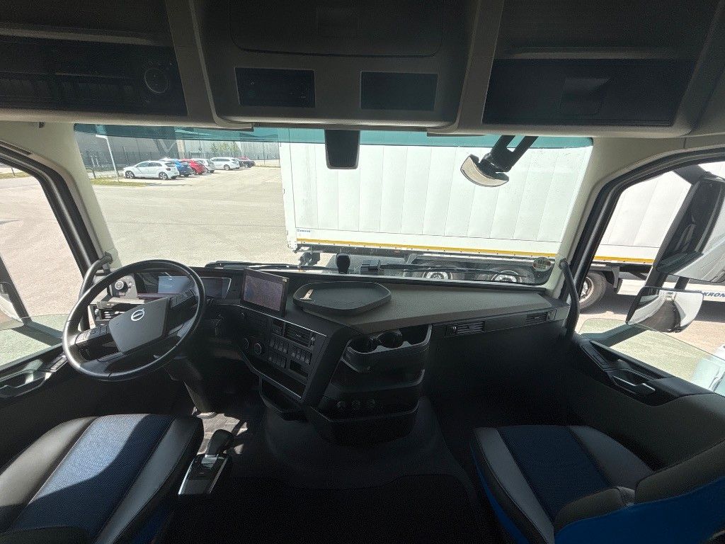 Fahrzeugabbildung Volvo FH 500 Globe XL, I-Park Cool, I-See, LED