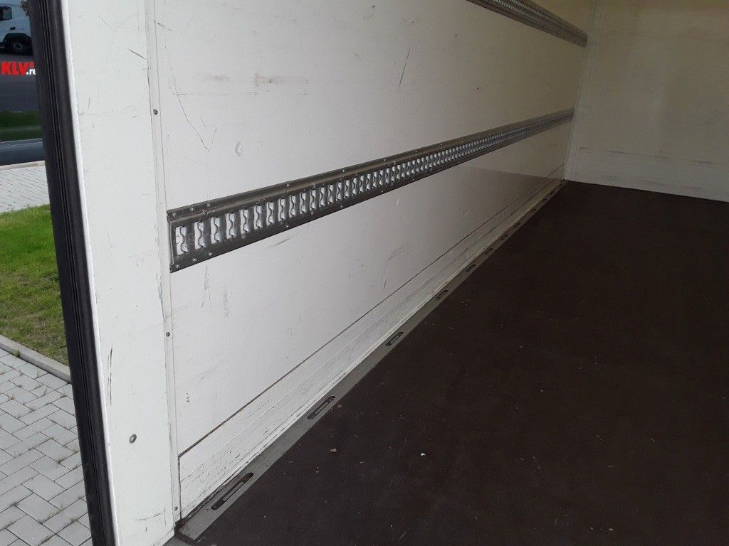 Fahrzeugabbildung Renault D 8.240 BL Koffer LBW AHK Klima