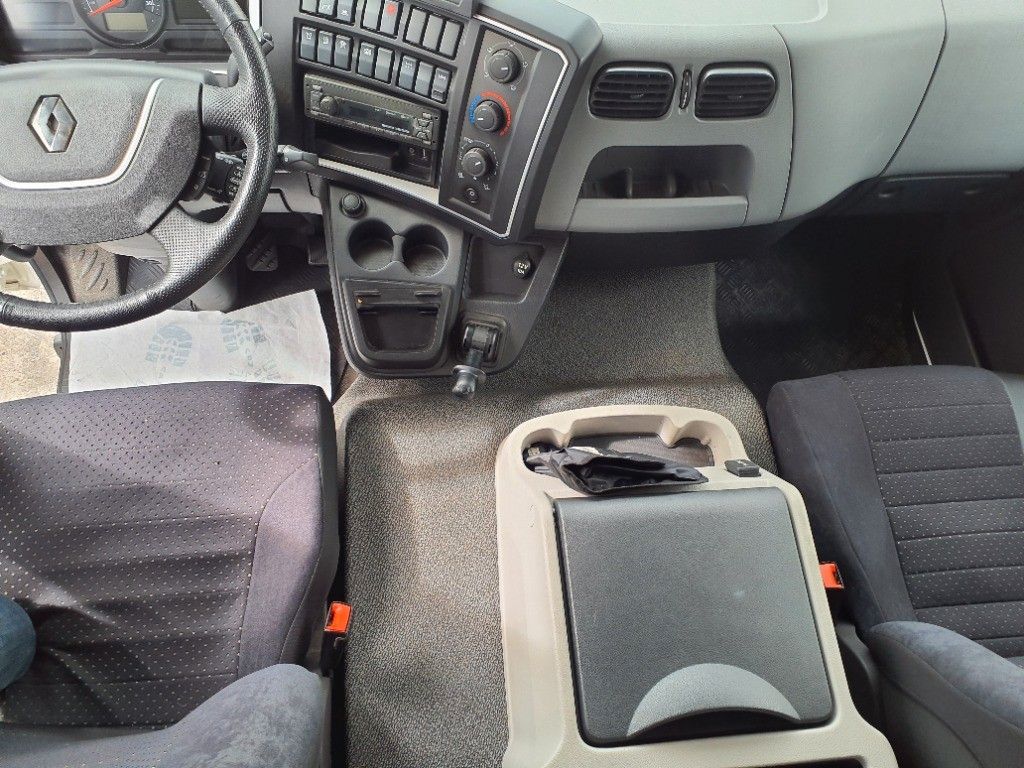 Fahrzeugabbildung Renault D 8.240 BL Schiebeplane LBW AHK 29.000 KM