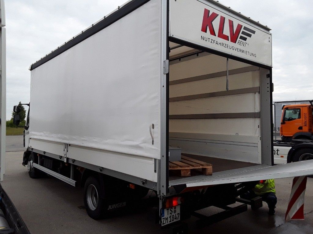 Fahrzeugabbildung Renault D 8.240 BL Schiebeplane LBW AHK 29.000 KM
