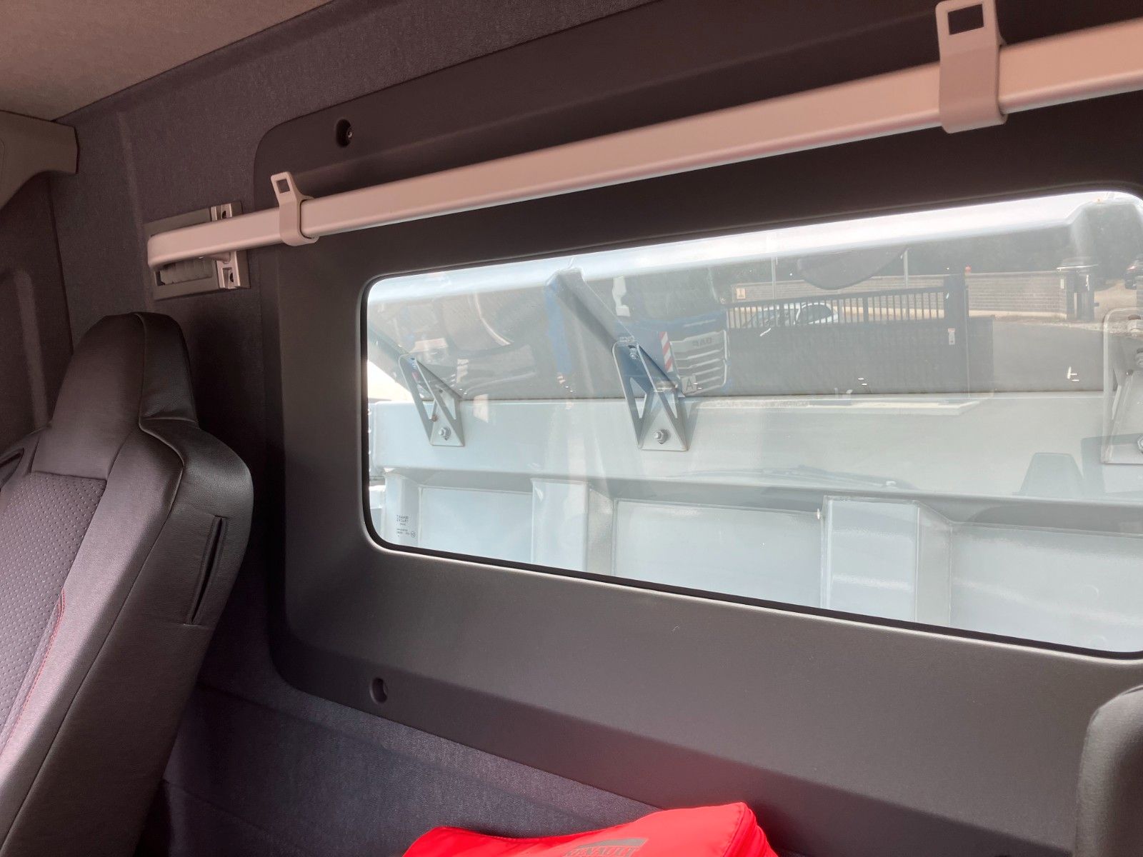 Fahrzeugabbildung Renault C 480 8x4 Kipper Meiller Bordmatik