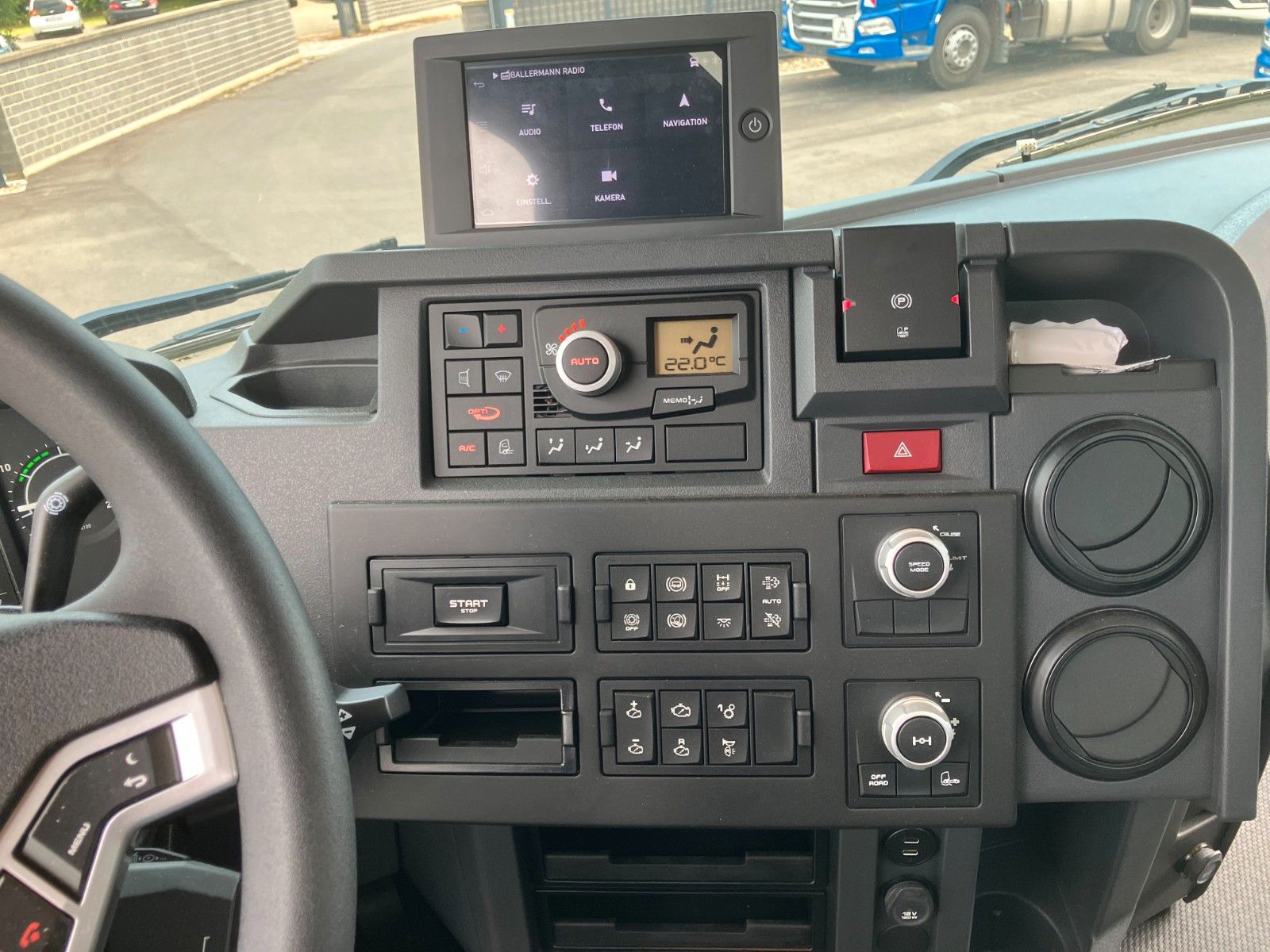 Fahrzeugabbildung Renault C 480 8x4 Kipper Meiller Bordmatik