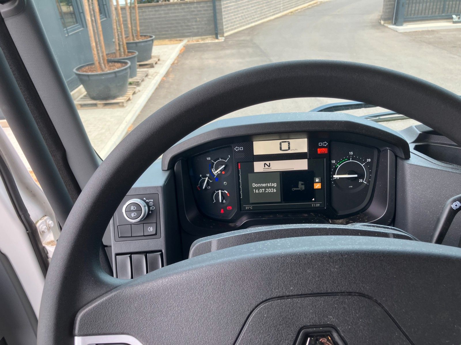 Fahrzeugabbildung Renault C 480 8x4 Kipper Meiller Bordmatik