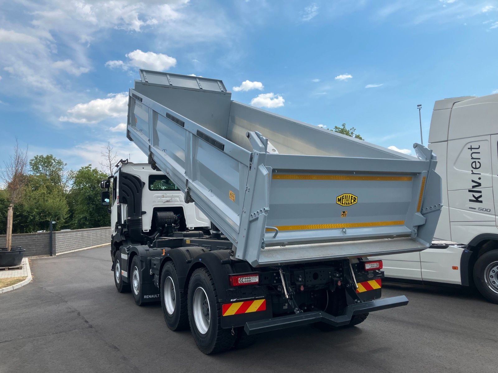 Fahrzeugabbildung Renault C 480 8x4 Kipper Meiller Bordmatik