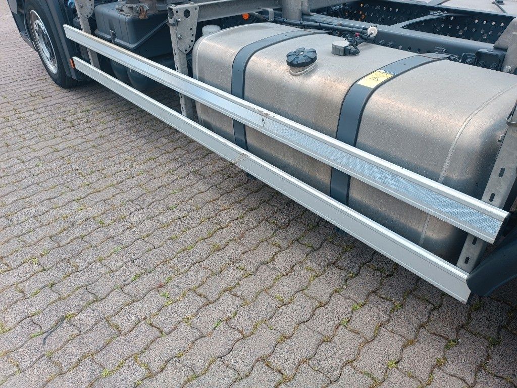 Fahrzeugabbildung Mercedes-Benz Actros 2545 Maxi Wechsler Big Retarder 2xAHK
